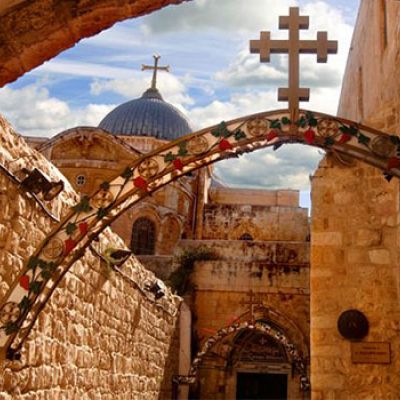 christian-quarter-for-easter-in-jerusalem